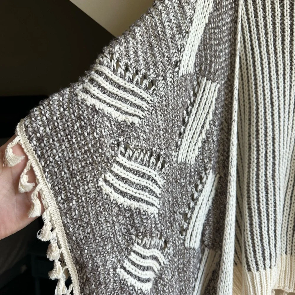 Anthropologie Black and Cream Knit Poncho - Picture 8 of 13